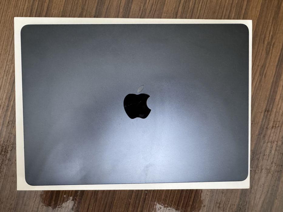 Macbook Air M2 8/256. 95% 145 цикл
