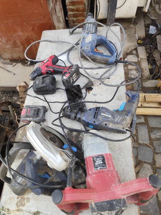 Scule electrice defecte