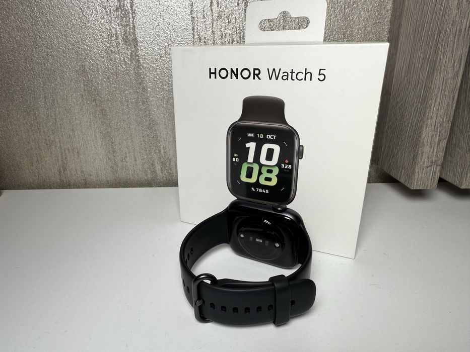 Honor Watch 5 Garantie Universul Telefoanelor