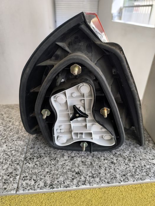 Стопове за Mitsubishi Carisma