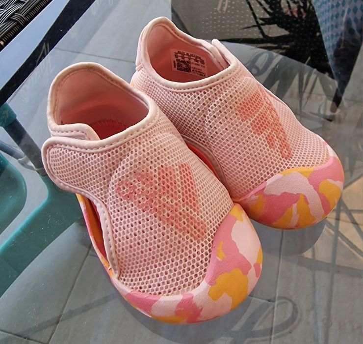 Сандали Adidas розови