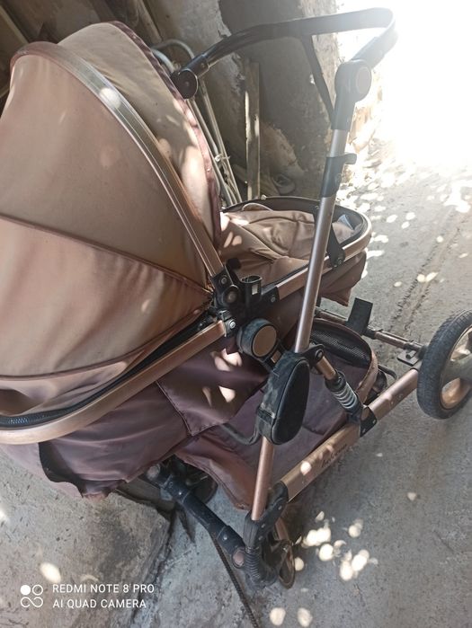 Продам коляску зима, лето СРоЧнОо