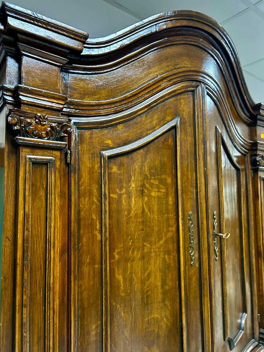 Класически шкаф Холандия