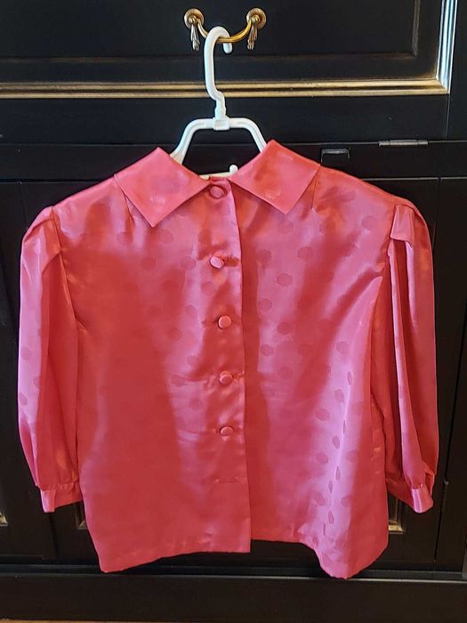 Официална блуза със задно закопчаване