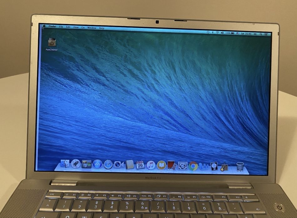 лаптоп Apple Macbook pro