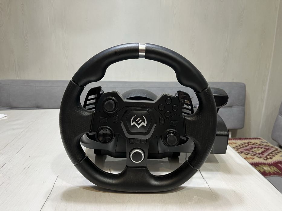 Руль игровой новый