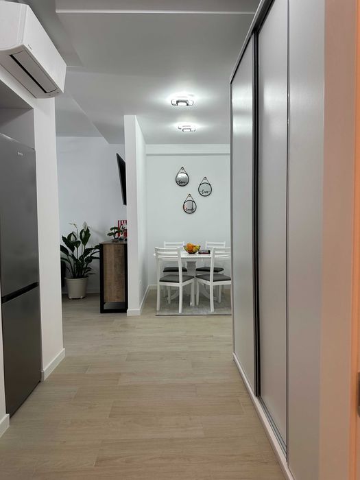 Inchiriez apartament 2 camere la intrare in Mamaia LAKE ON cu parcare