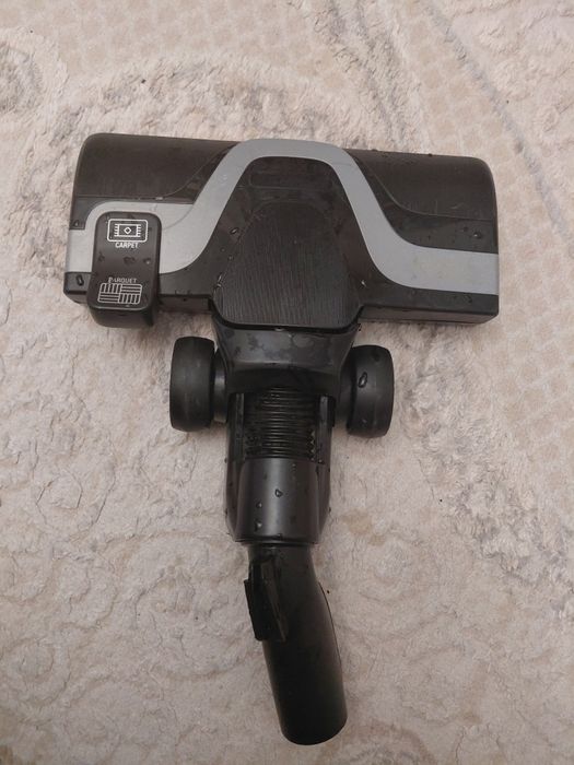 Щётка на пылесос