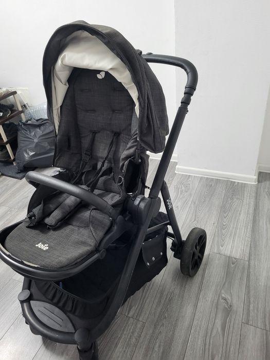 Cărucior sport + scoica sau separat