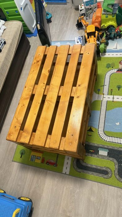 Холна маса имитация на пале