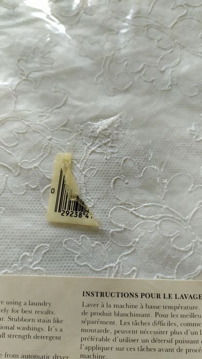 Винилна покривка за маса. Нова.