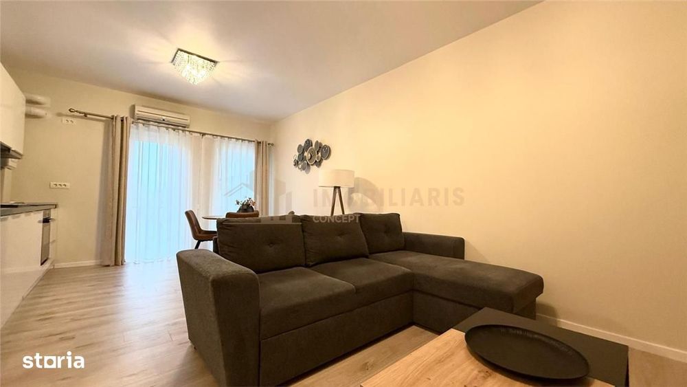 Apartament 2 camere cu curte proprie- Centrul Vechi, prima inchiriere