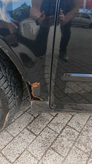 Vând Audi A4 B7 an 2006 motorizare 2.0 TDI BPW 140 CP .