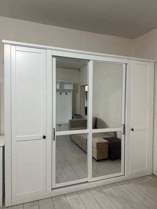 Шкаф готовий и на заказ