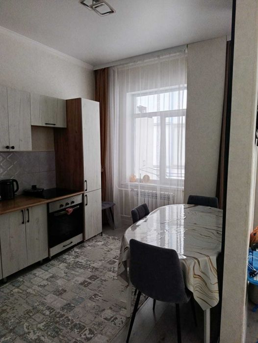 продам 2 комн квартиру евро в центре