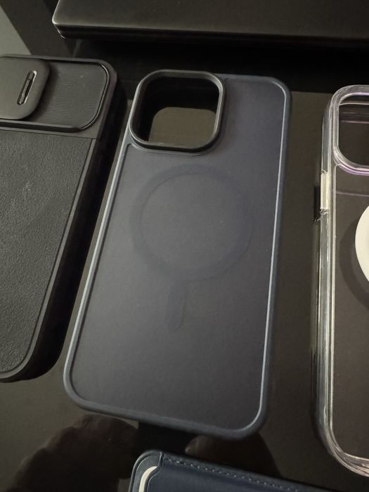 Set huse iPhone 15 ProMax si cardholder