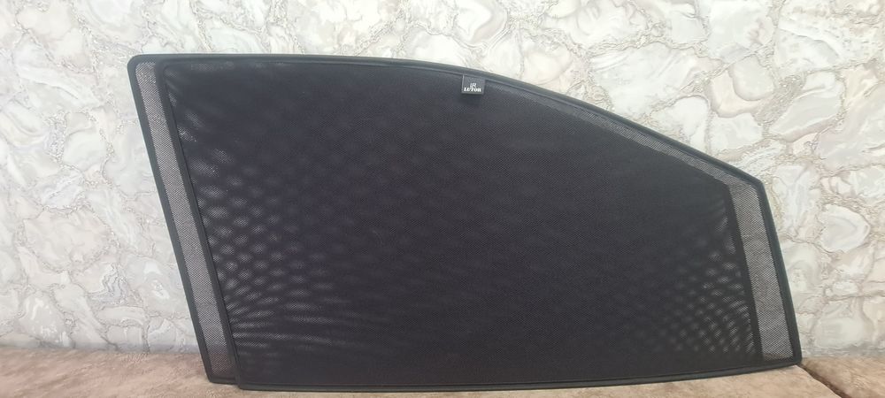 Продам передние шторки