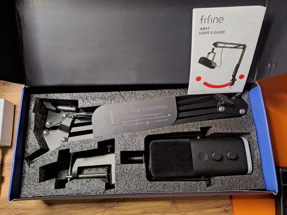 Динамический USB/XLR Микрофон Fifine AM8T С пантографом