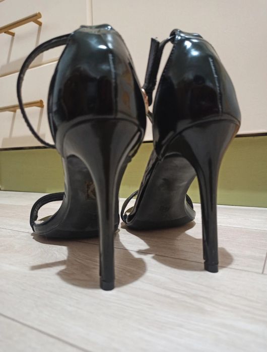 Sandale lac toc negre - Mimi-Mua Firenze