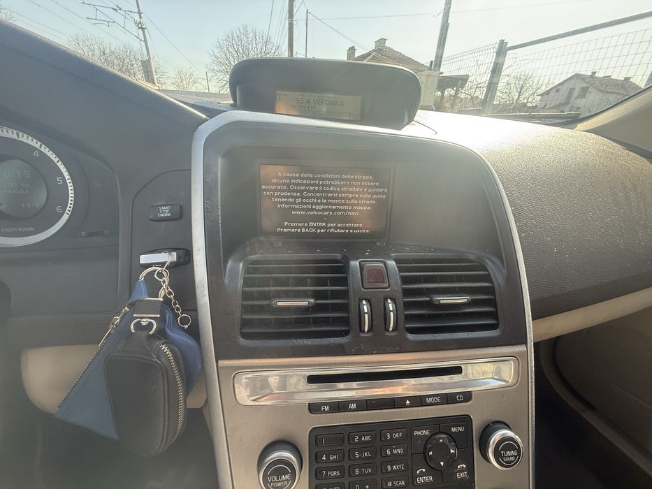 Волво XC60 2.4 D5