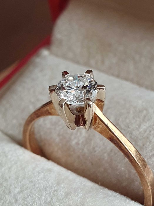 Inel solitair cu diamant natural urias 0.6ct VS