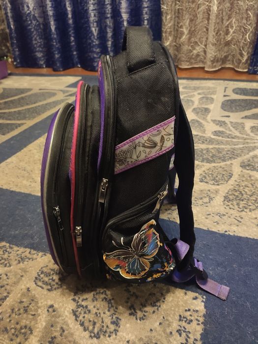 Продам рюкзак для девочки