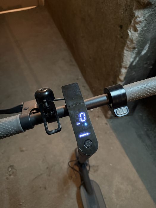 Електрическа тротинетка Xiaomi Mi Electric Scooter 1S