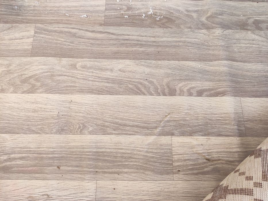 Линолиум б/у в хорошем состоянии