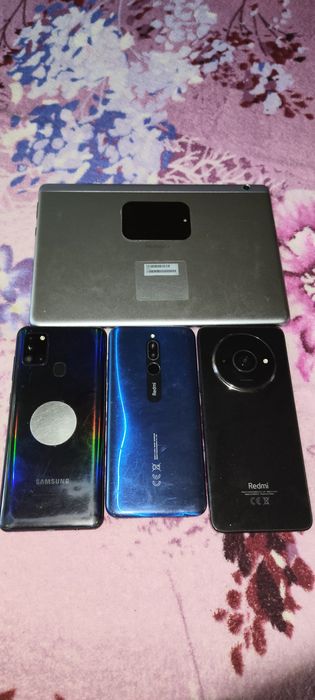 Lot tot 200 lei telefoane