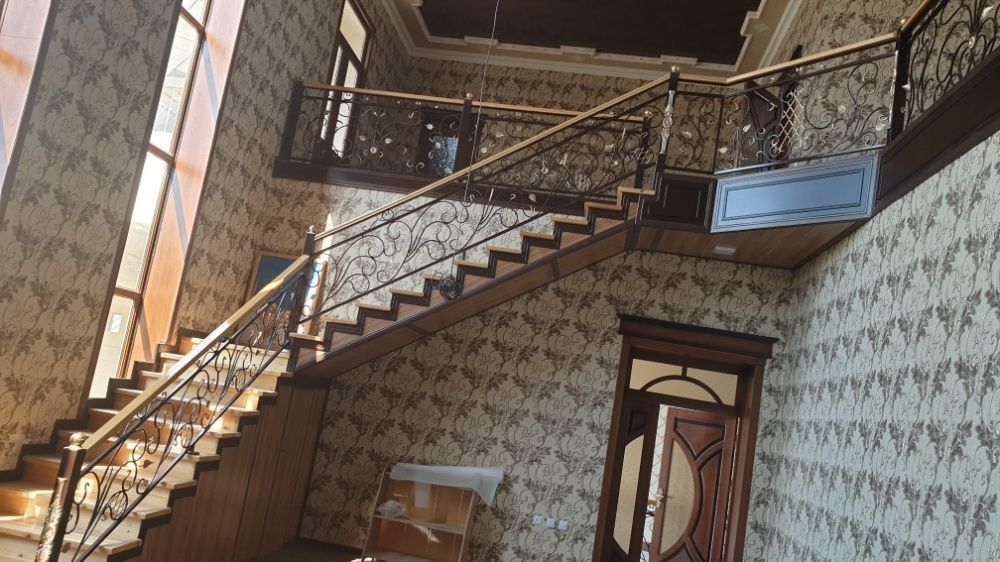 Услуги електро сварщика навеси леснитсы перелы zinalar lesnitsa