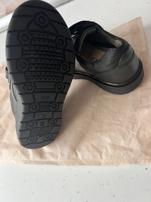 Детски обувки GEOX - 28 номер - чисто нови