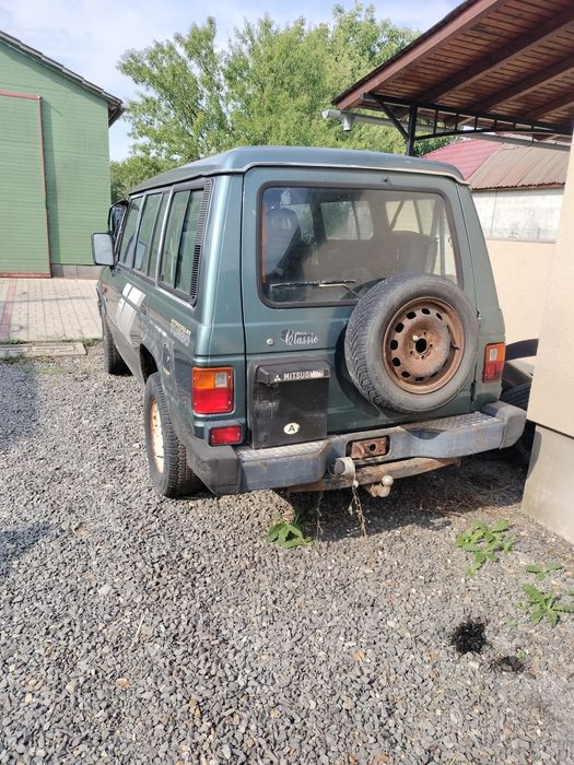Mitsubishi pajero mk1