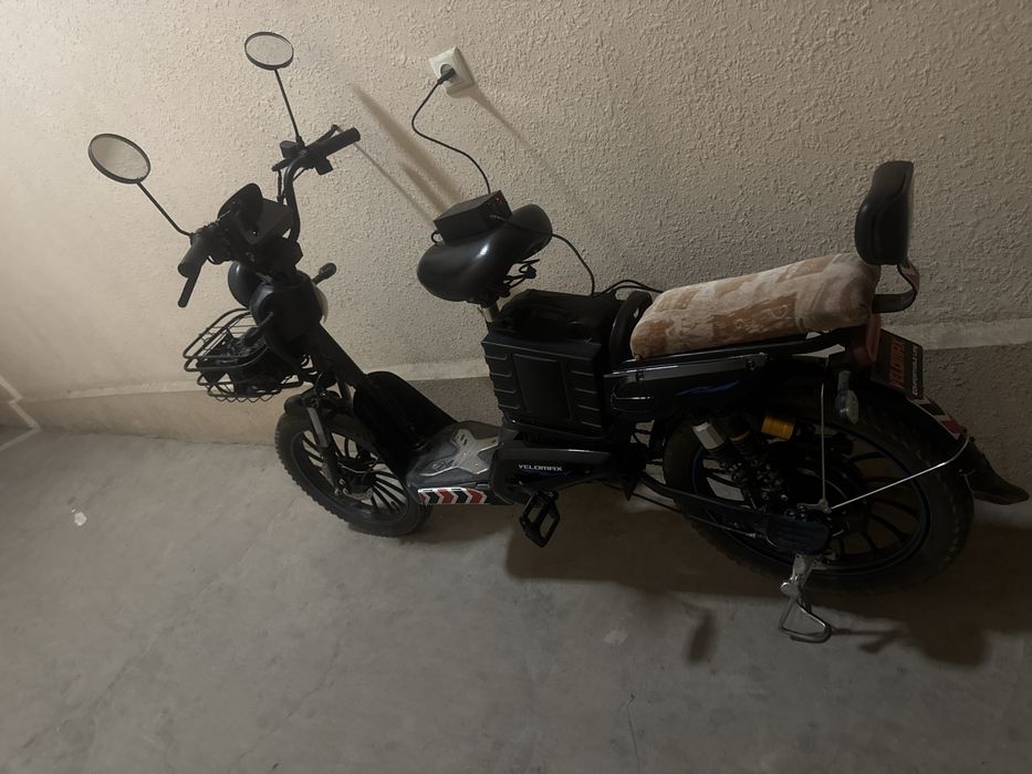 Skuter ektironiy velik 45 wat rezligi 55 60