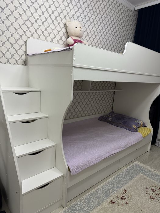 Детская кровать двухъярусная