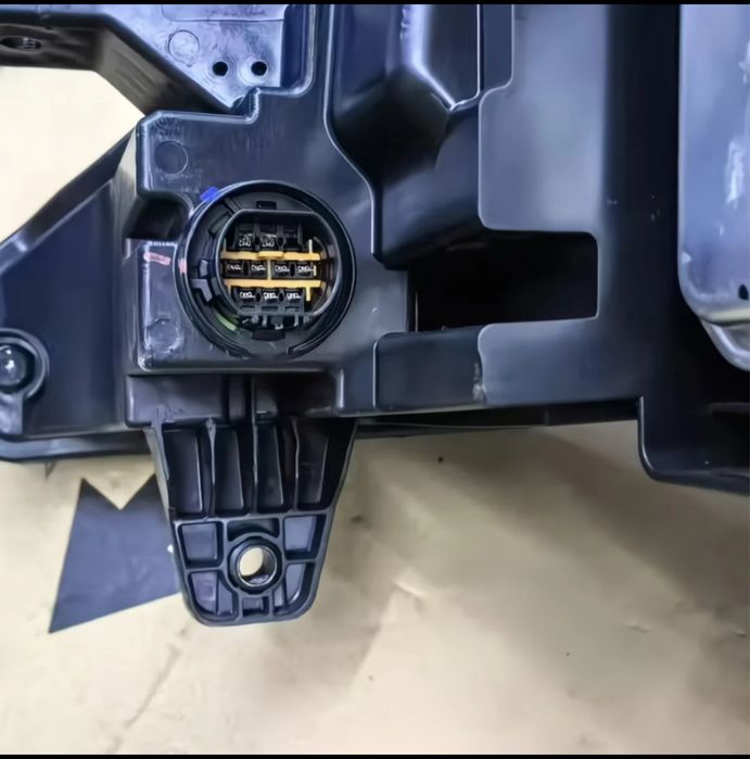 Фара Byd seal 05