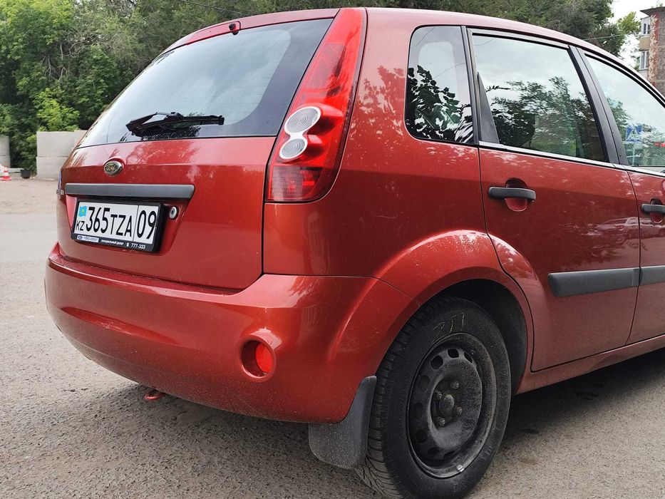 Автомобиль, Ford Fiesta. пробег 175 тыс. км.