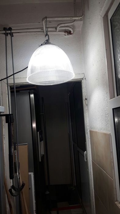 Кухненски шкаф комод дъбови мебели