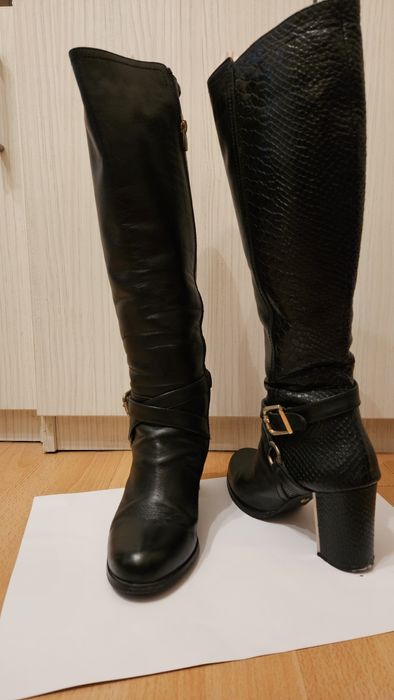 Продавам дамски елегантни ботуши от естествена кожа, размер 39