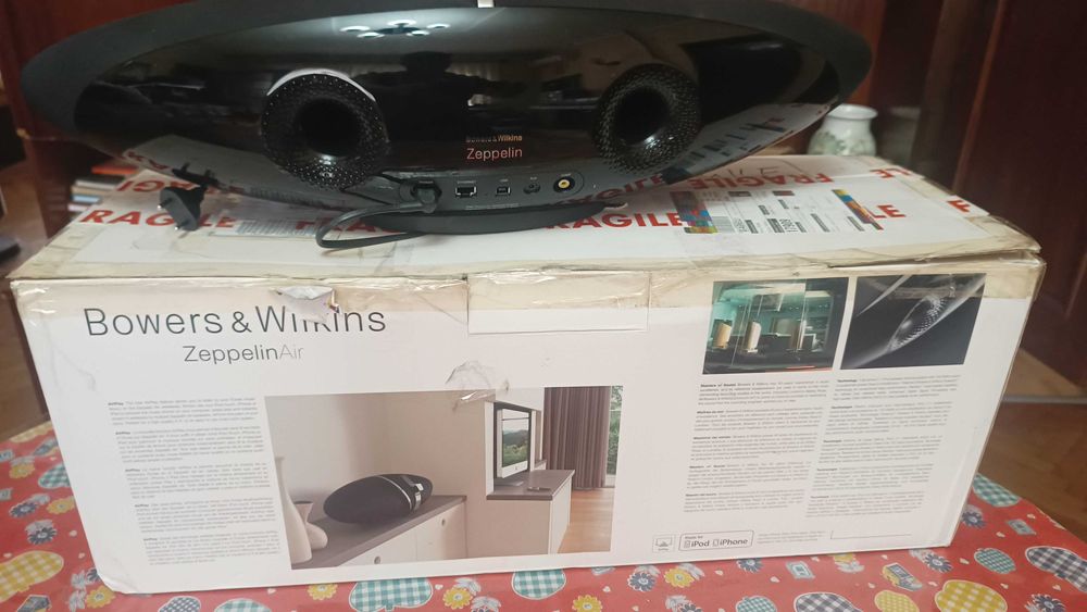 Тонколона Zeppelin Air Bowers & Wilkins