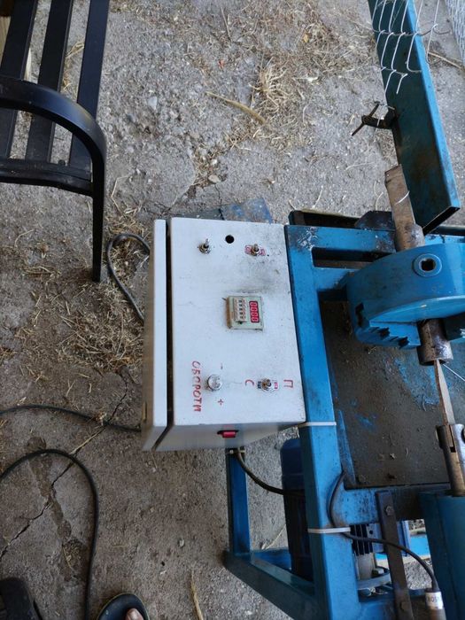 Машина за плетене на оградна мрежа