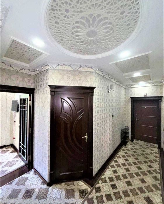 Чиланзар 1 Высокопотолочка 80кв.м Балкон2/7 и 1,5/3 комнаты Раздельные