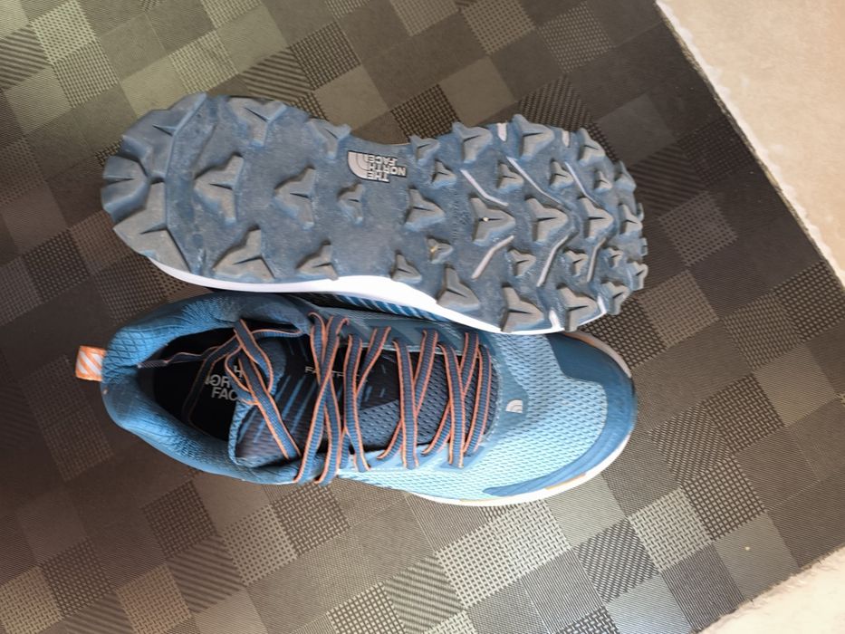 North face маратонки и Salewa туристически обувки