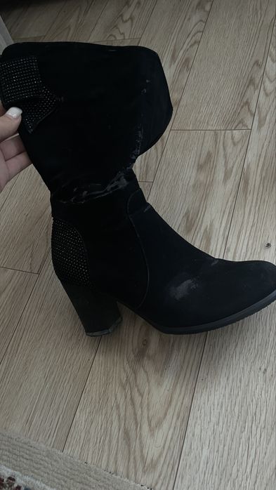 Весенняя обувь черная