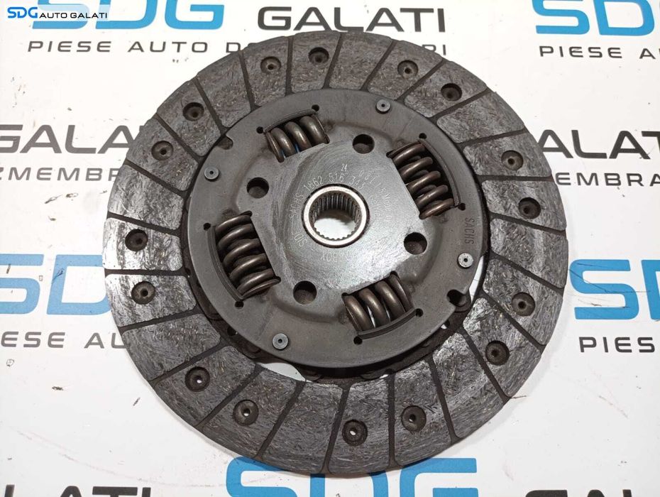 Kit Ambreiaj Volanta Masa Simpla Disc si Placa Ambreiaj Skoda Octavia 1 1.8 1996 - 2010 Cod 068105271F 3082194233 1862516343 [M6721]