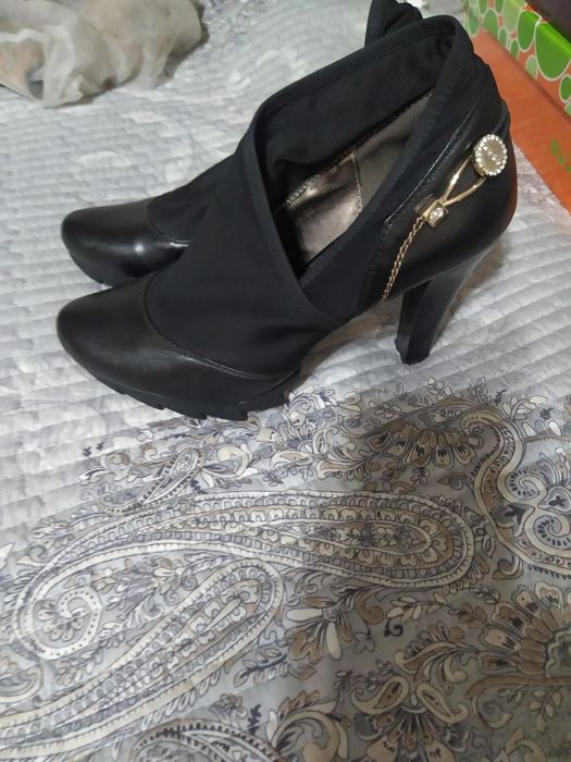 Кожаная обувь—туфли ботиночки,туфли черные