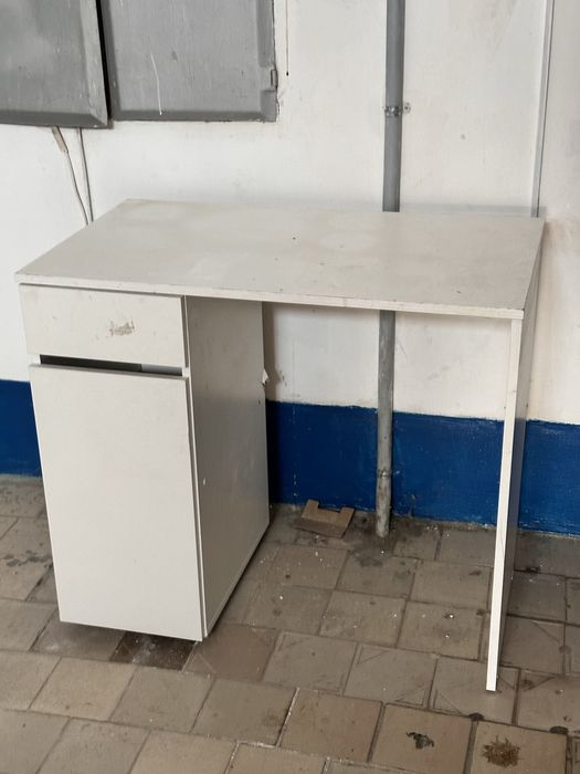 Продам детский стол