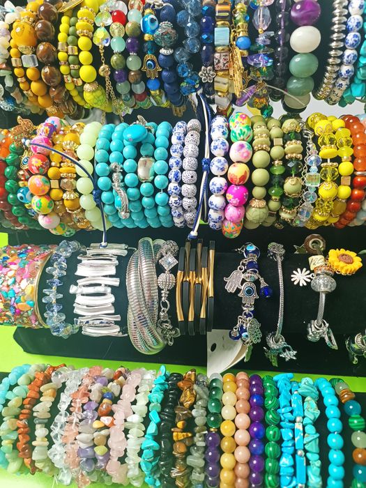 Подарки  из натуральных камней,жемчуг.