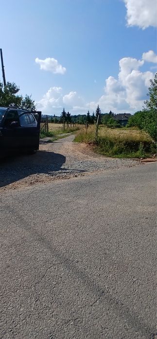 Persoana fizica vand teren cu utilitati in Rasca