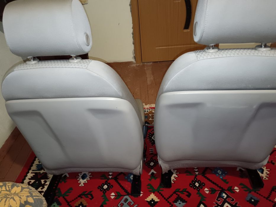 Комплект  седалки с кори и подлакатник за Ауди А6 4ф авант