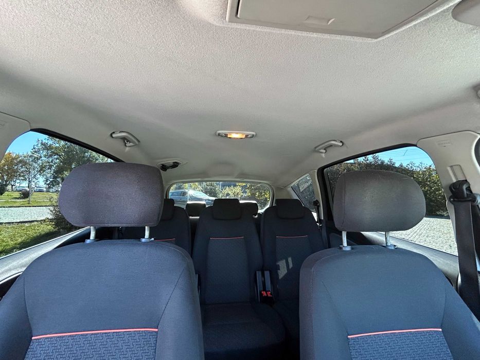 Ford S-Max 1.8 TDCi | 125 CP | EURO 4 | Manuală | 7 locuri